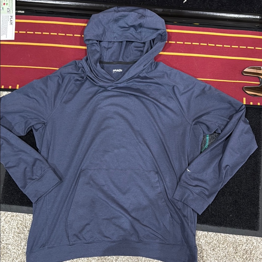 Brady Brand Cloud Comfort Hoodie Size L, EUC
